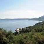 בית נופש Giannis Sea-view *