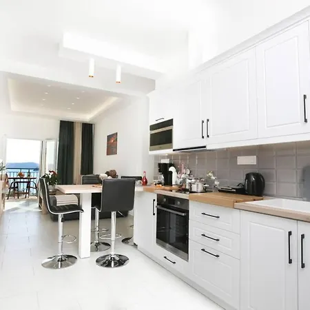 Vakantiehuis Giannis Sea-view *