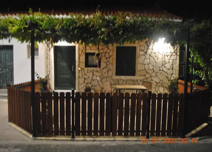 Giannis Sea-view