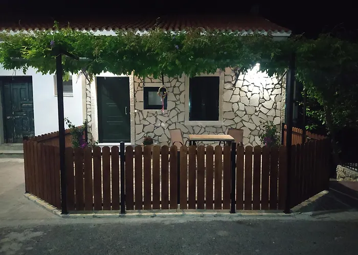 Giannis Sea-view *