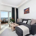 Giannis Sea-view